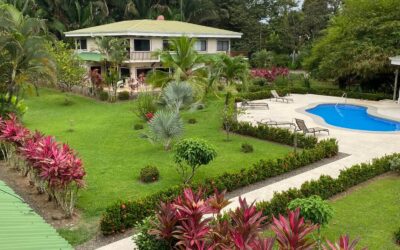 Beautiful Fully Furnish Two-Story Villa Near Quepos