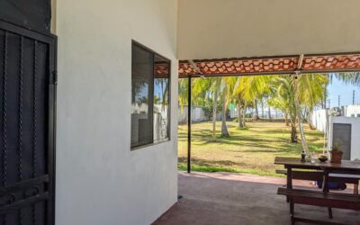 Beautiful Home Live Right On The Beach! San Isidro Chacarita, PUNTARENAS