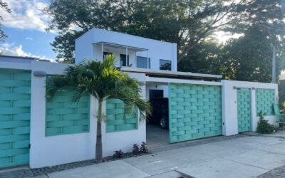 Beautiful 3 Bedroom Home with Pool near Playa Potrero  