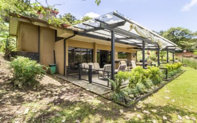 Amazing Home With Large Patio For Family Reunions