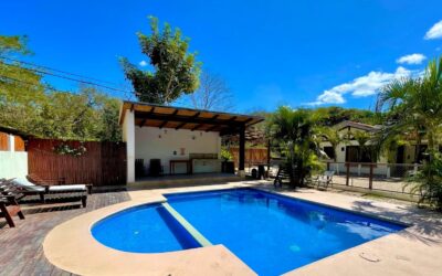 Large House with Private Pool close to Conchal Beach